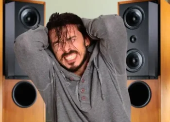 Why Vintage Audio Isn’t Always the Smart Buy You Think It Is - Headphonesty