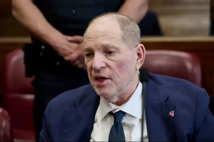 Jury Delivers Split Verdict in Weinstein’s Landmark #MeToo Retrial - Curtis Means/Pool/AP