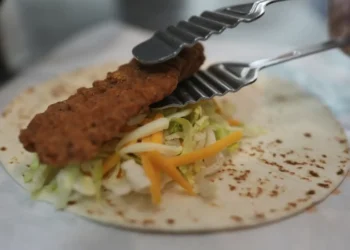 From Fan Pressure to Fast-Food Strategy: The Snack Wrap Is Back - AP Photo/Nam Y. Huh