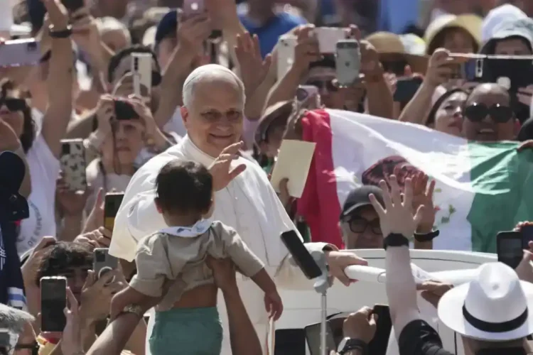 First U.S.-Born Pope Gets Warm Welcome from American Catholics - AP Photo/Andrew Medichini
