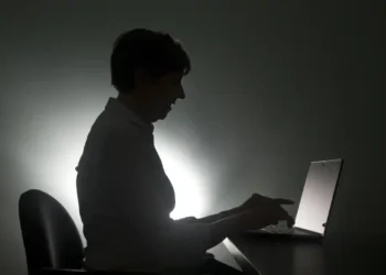 From Panic to Plan: What to Do Immediately After a Layoff - AP Photo/Wilfredo Lee, File