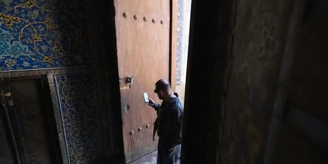 Cut Off and Under Fire: Iranians Face Blackouts During Bombings - Morteza Nikoubazl/Getty Images