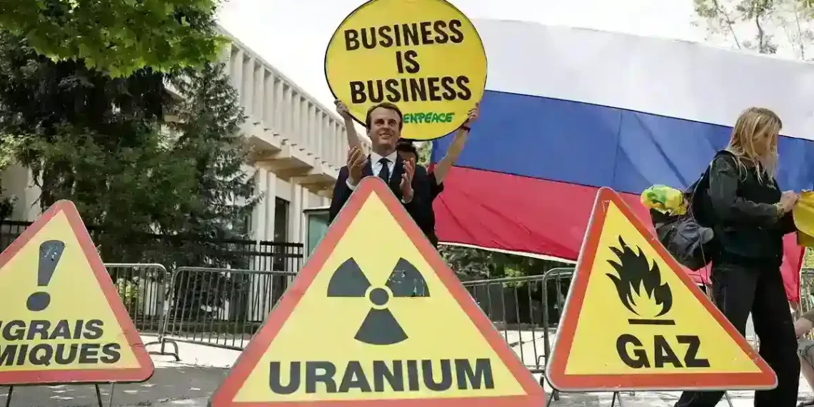 Macron Statue Protest Heats Up Over France’s Russian Energy Imports - Benoit Tessier/Reuters