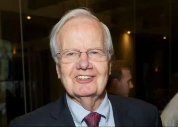 Legendary Broadcaster and LBJ Confidant Bill Moyers Dies at 91 - Lev Radin/Shutterstock