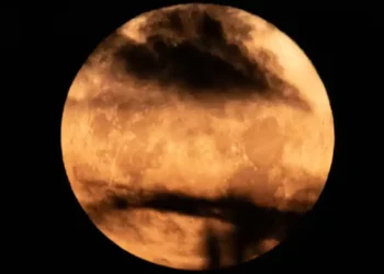 Buck Moon 2025: How to Watch July’s Full Moon Rise on July 10 - Image credit: Photo by Nicolas Economou/NurPhoto via Getty Images