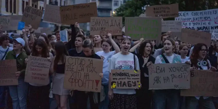 Zelenskyy’s anti-corruption law draws public outrage and threatens EU membership hopes - AP Photo/Alex Babenko