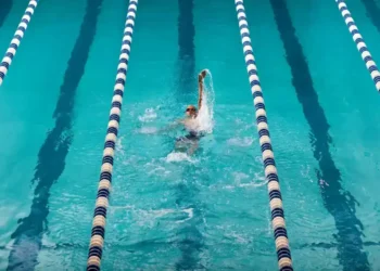 Boost Your Lifespan: Moderate Weekly Exercise Reduces Early Death Risk by 40% - Matt Henry Gunther/The Image Bank RF/Getty Images