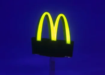 Egg McMuffin Gets a Fiery Makeover as McDonald’s Taps into Gen Z’s Love for Heat - Photo: Getty Images