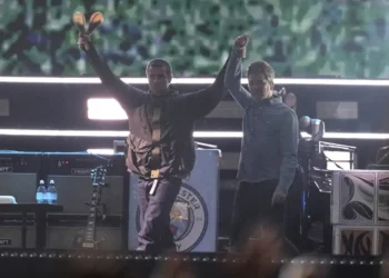 Oasis Reunion Tour Begins: Liam and Noel Gallagher Thrill Cardiff Crowd - Photo by Scott A Garfitt/Invision/AP