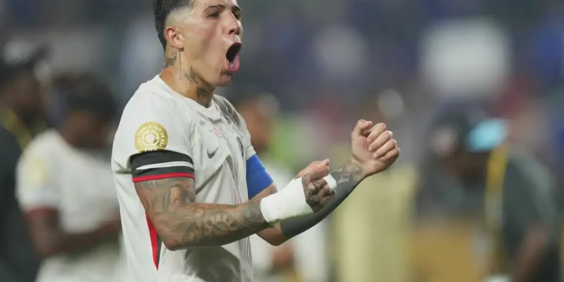 Cole Palmer Scores as Chelsea Beats Palmeiras in Club World Cup Clash - AP Photo/Chris Szagola