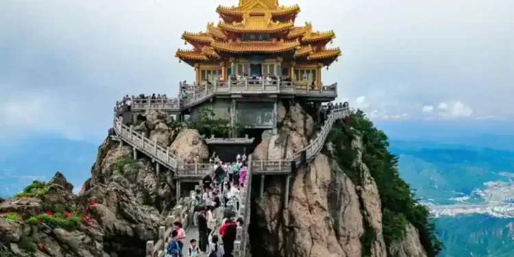 India Reopens to Chinese Tourists, Signaling Diplomatic Thaw with Beijing - Visual China Group/Getty Images