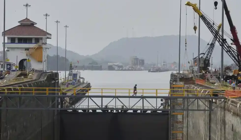 Geopolitical concerns grow as CK Hutchison reconsiders Panama Canal port sale - AP Photo/Matias Delacroix, File