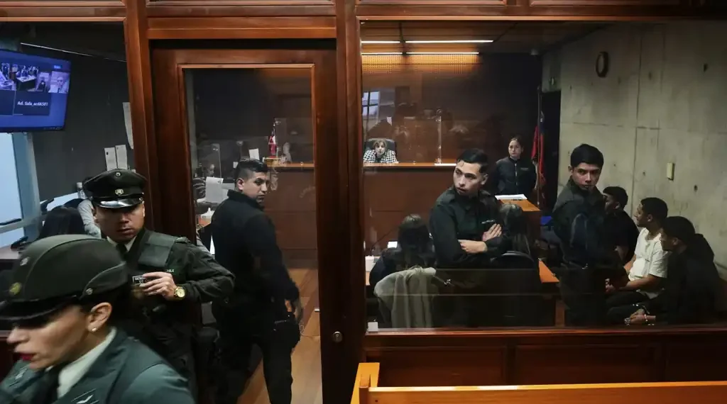 Tren de Aragua in Chile: A Legal Crackdown Reshapes Organized Crime Strategy - AP Photo/Esteban Felix