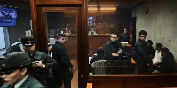 Tren de Aragua in Chile: A Legal Crackdown Reshapes Organized Crime Strategy - AP Photo/Esteban Felix