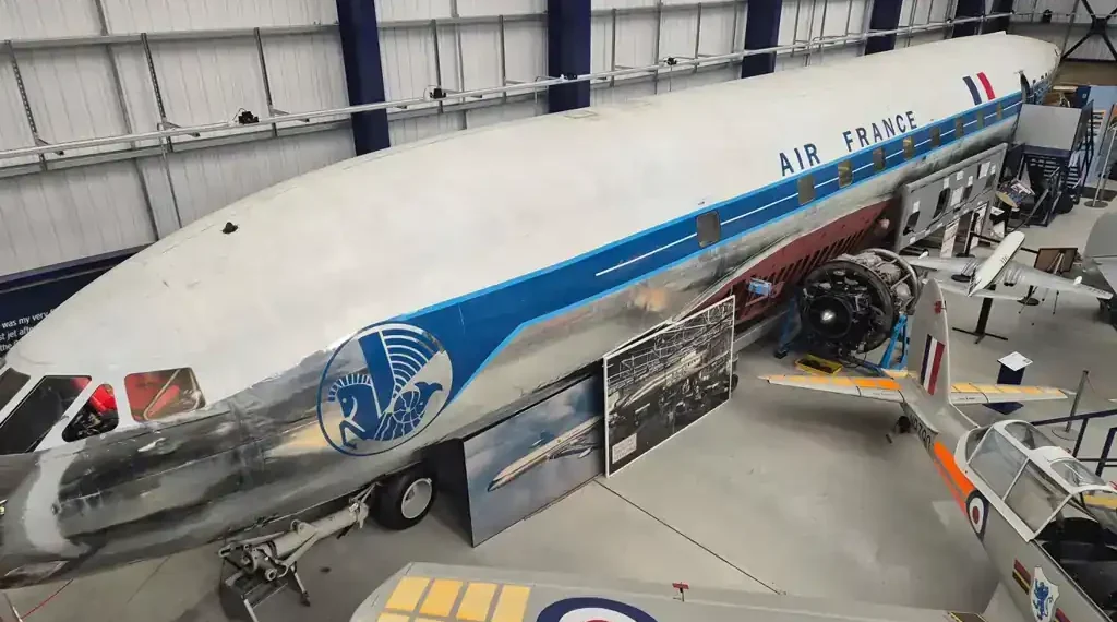 de Havilland Comet: The Jetliner That Launched the Jet Age and Redefined Air Travel - Barry Neild/CNN