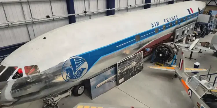 de Havilland Comet: The Jetliner That Launched the Jet Age and Redefined Air Travel - Barry Neild/CNN