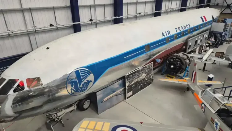 de Havilland Comet: The Jetliner That Launched the Jet Age and Redefined Air Travel - Barry Neild/CNN