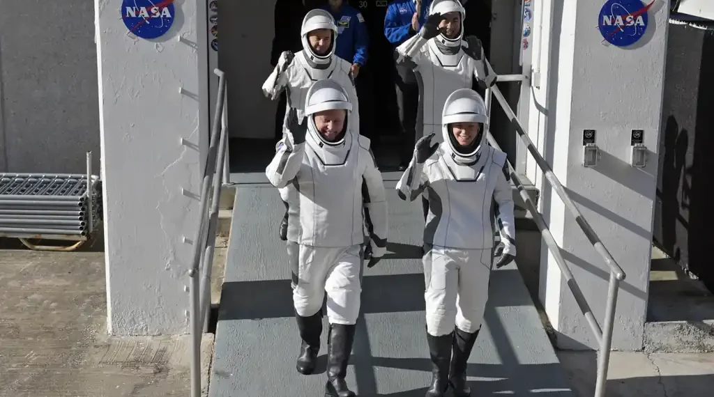 Weather Halts SpaceX Crew-10 Launch to ISS at Final Countdown - AP Photo/John Raoux