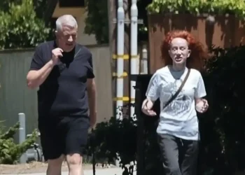 From Glam to Real: Kathy Griffin Spotted in Malibu with No Wig, No Filter - WCP,4cnrs / BACKGRID