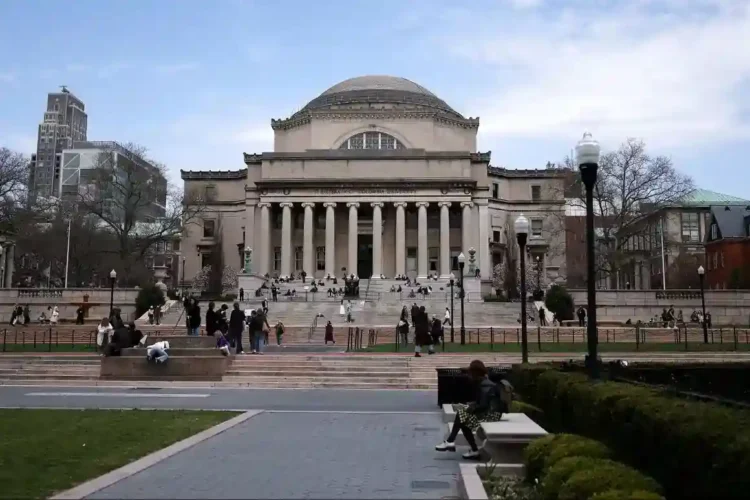 Columbia Reaches $221M Settlement Over Antisemitism Probes, Restores Federal Funds - Charly Triballeau/AFP/Getty Images