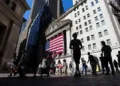 S&P 500 breaks records, but trade war tensions could shake markets - Michael Nagle/Bloomberg/Getty Images