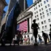 S&P 500 breaks records, but trade war tensions could shake markets - Michael Nagle/Bloomberg/Getty Images
