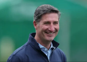 CEO Pay at Starbucks Sparks Outrage: AFL-CIO Report Reveals Massive Income Gap - Michael Reaves/Getty Images