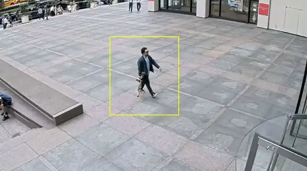 Gunman opens fire in Midtown NYC skyscraper, kills police officer and 3 others - Obtained by CNN