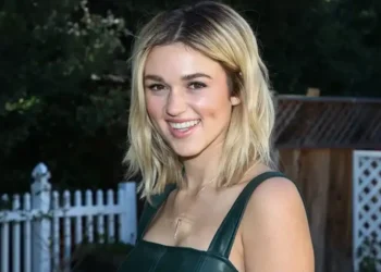 Sadie Robertson and Christian Huff Celebrate Arrival of Daughter Kit Carroway - Paul Archuleta/Getty Images