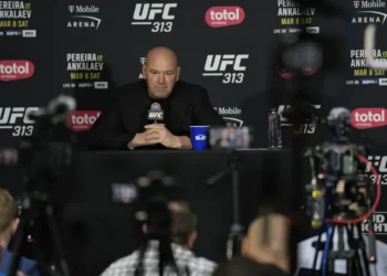 Chimaev Wins UFC Middleweight Belt at UFC 319, Outclasses Du Plessis in Five-Round Decision to Remain Undefeated and Claim Championship Gold - AP Photo/John Locher, File