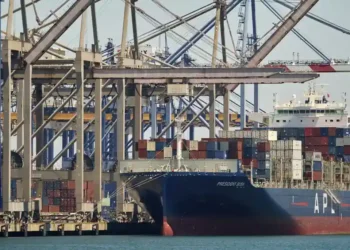 Trump’s Trade War Escalates: Who Wins, Who Loses, and Who Pays the Price - AP Photo/Damian Dovarganes