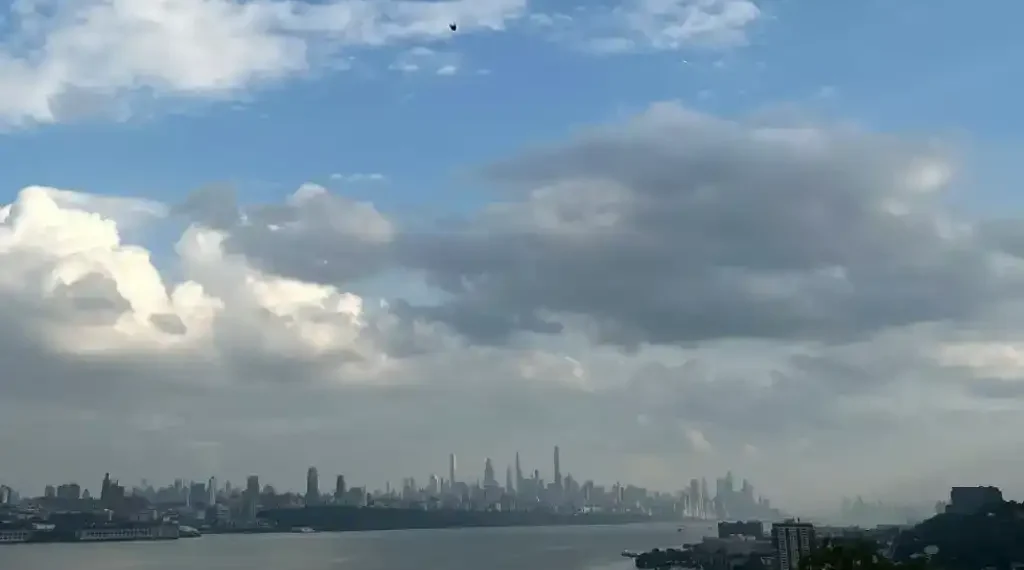 Earthquake Felt Across NYC Metro Area Saturday Night, Centered in Hasbrouck Heights - AP Photo/Pablo Salinas