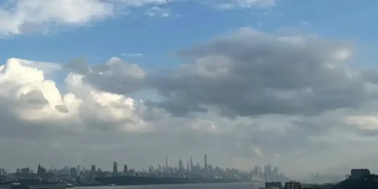 Earthquake Felt Across NYC Metro Area Saturday Night, Centered in Hasbrouck Heights - AP Photo/Pablo Salinas