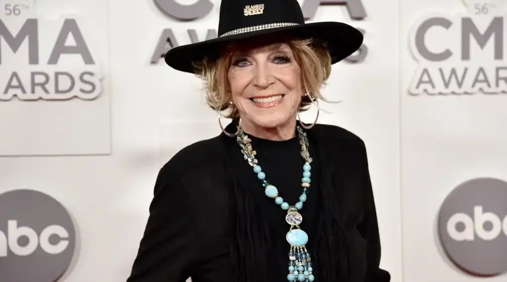 Jeannie Seely Passes Away at 85: Trailblazing Grand Ole Opry Legend - Photo By Evan Agostini/Invasion/AP, File