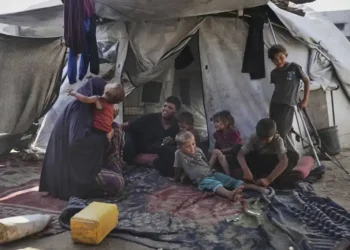 Displaced and Hungry: Gaza Parents Fight to Feed Six Children Amid War - AP Photo/Jehad Alshrafi