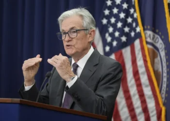 Fed Faces Tough Choice Between Cutting Rates to Boost Jobs or Keeping Rates High to Curb Persistent Inflation in U.S. Economy - AP Photo/Manuel Balce Ceneta