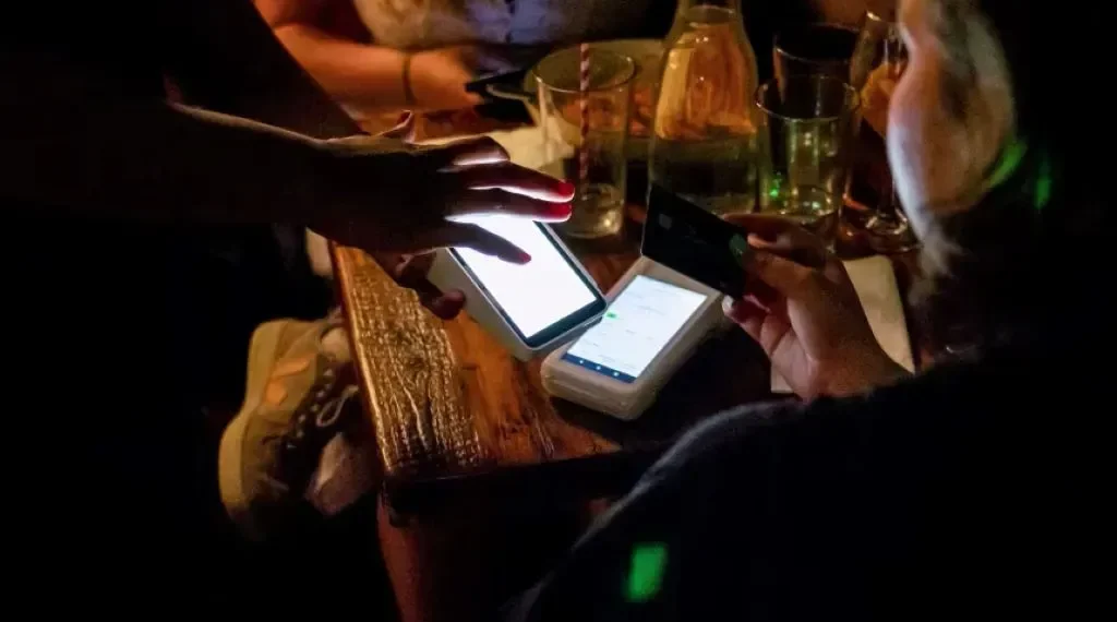 Despite rising inflation worries and ongoing tariffs, American consumers sustain spending, keeping the U.S. economy on a steady growth path - Yuki Iwamura/Bloomberg/Getty Images