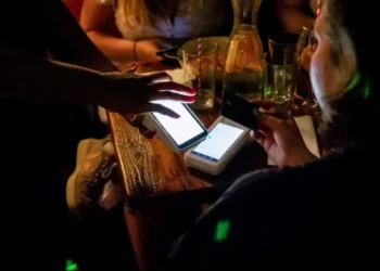 Despite rising inflation worries and ongoing tariffs, American consumers sustain spending, keeping the U.S. economy on a steady growth path - Yuki Iwamura/Bloomberg/Getty Images