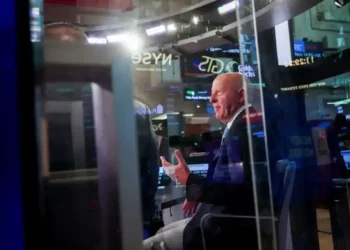 Former President Trump Urges Goldman Sachs CEO to Replace Economist Following Study on Tariff Impacts on Consumers - Michael Nagle/Bloomberg/Getty Images