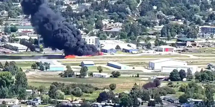 Montana Plane Crash: Pilot and 3 Passengers Escape Flames After Aircraft Collision at Kalispell City Airport Destroys Two Planes - Scott Carpenter/TMX