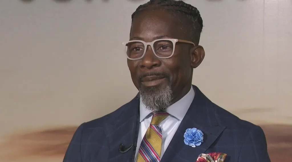 ICE Arrest of Des Moines Superintendent Ian Roberts Raises Questions on Immigration, Hiring Practices, and School District Leadership - WOI Local News via AP