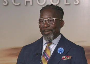 ICE Arrest of Des Moines Superintendent Ian Roberts Raises Questions on Immigration, Hiring Practices, and School District Leadership - WOI Local News via AP