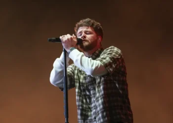 This summer, slower tunes rule: Alex Warren’s Ordinary tops charts as fans gravitate toward introspective and nostalgic music. - Photo by Andrew Park/Invision/AP, File