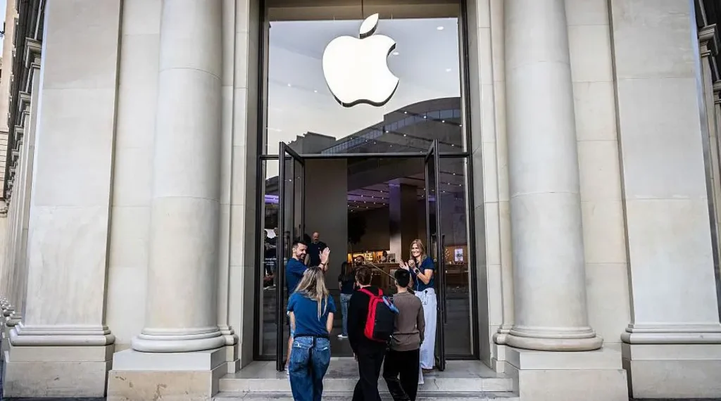 EU’s Digital Markets Act sparks new clash as Apple warns rules erode its integrated ecosystem and limit innovation for European consumers. - Bloomberg via Getty Images