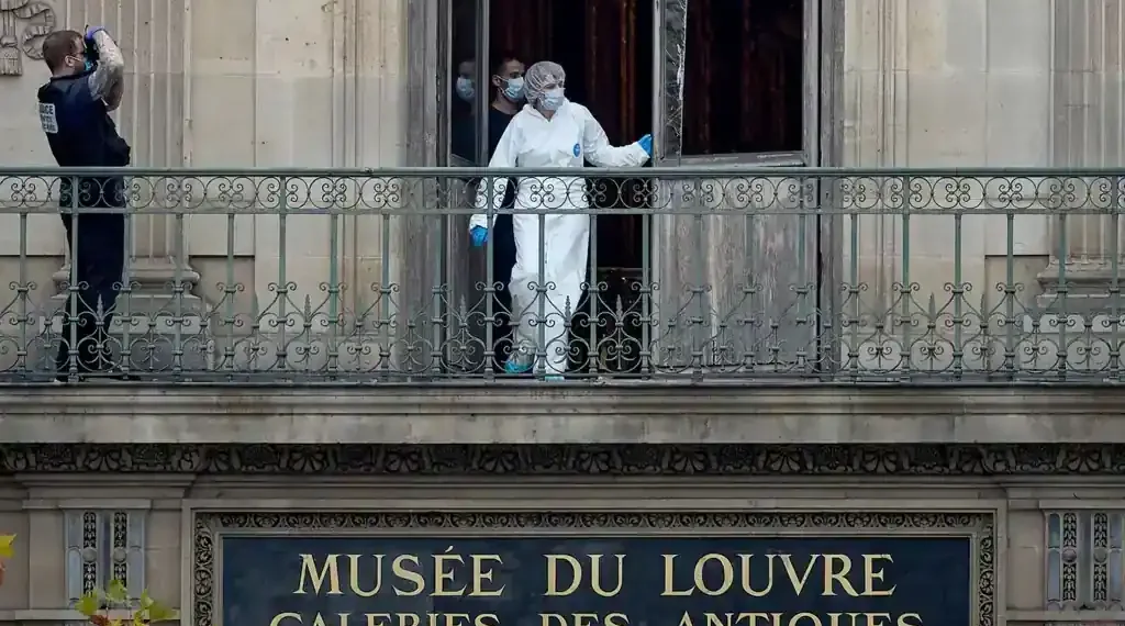 Louvre Admits Security Failures After €88m Crown Jewel Heist - Getty Images