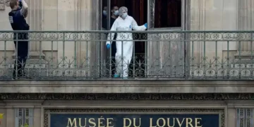 Louvre Admits Security Failures After €88m Crown Jewel Heist - Getty Images