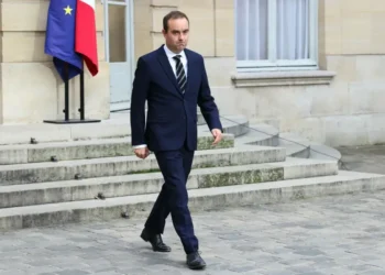 Macron Faces Political Crisis After Lecornu’s Sudden Resignation - Alain Jocard, Pool Photo via AP