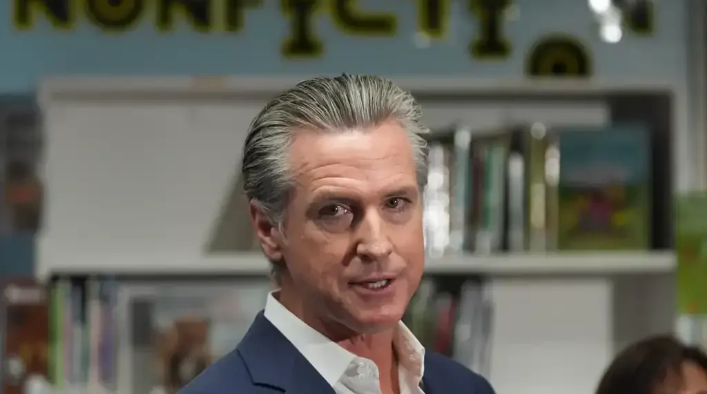 California Governor Vetoes Bill Restricting Minors’ Access to AI Chatbots