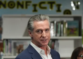 California Governor Vetoes Bill Restricting Minors’ Access to AI Chatbots