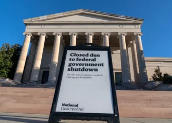 U.S. Government Shutdown Nears Historic Length Amid Deepening Economic Strain - AP Photo/Jose Luis Magana